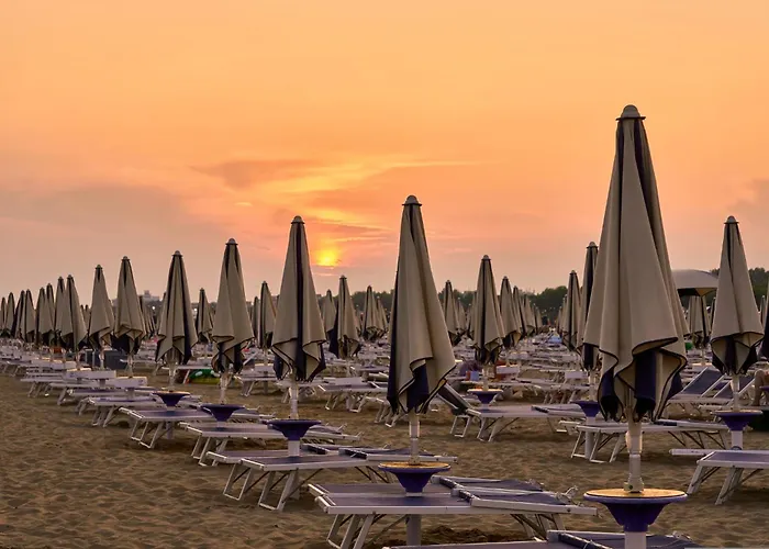 Flat With Parking Only 100m From The * Bibione