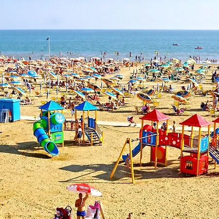 Flat With Parking Only 100m From The Apartment Bibione