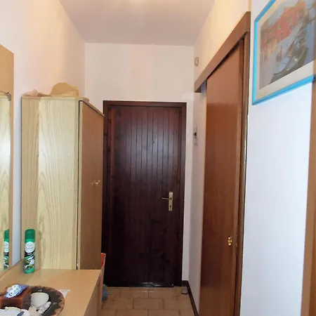Flat With Parking Only 100m From The Bibione