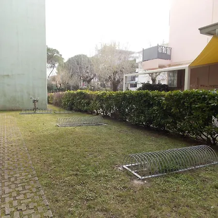 Apartment Flat With Parking Only 100m From The Bibione