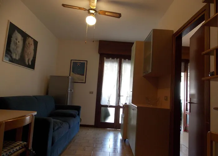 Apartment Flat With Parking Only 100m From The